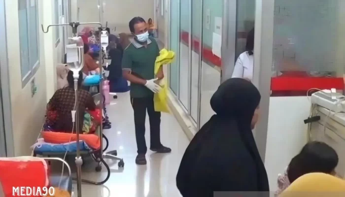 Keadaan Darurat! Pasien RSUD Bob Bazar Kalianda Harus Dirawat di Lorong