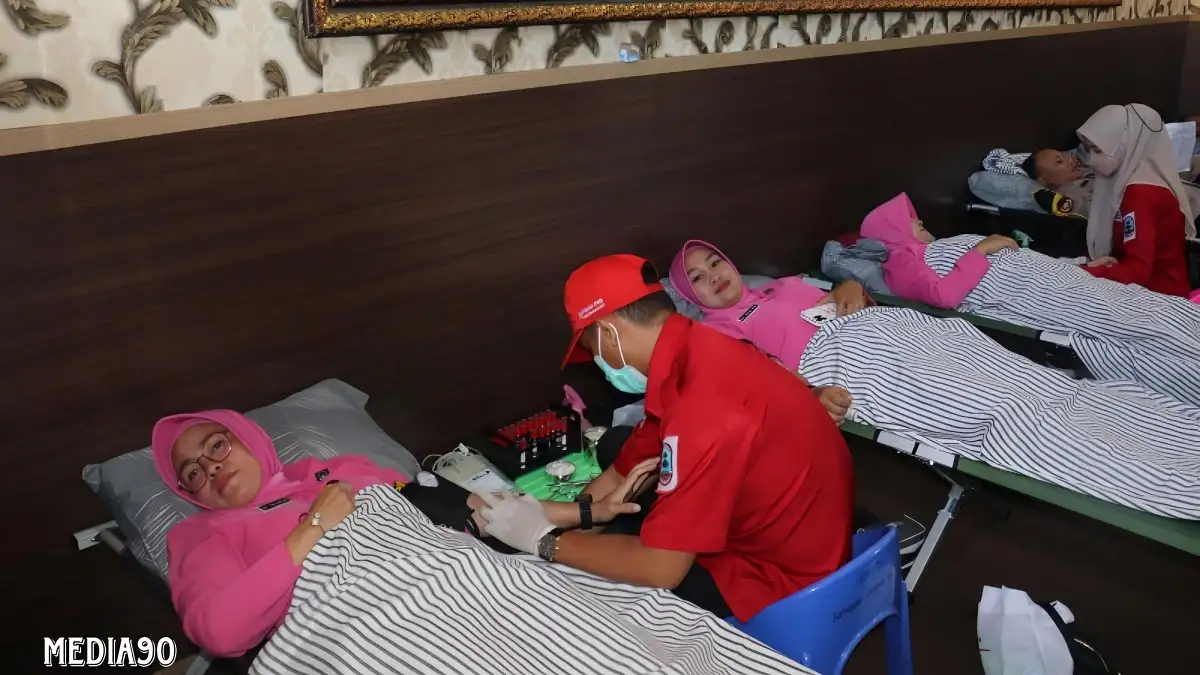 Sambut Hari Bhayangkara, Polres Lampung Selatan Gelar Baksos Kesehatan Donor Darah