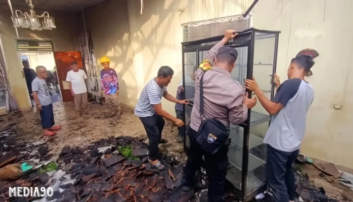 Rumah di Sukadana Lampung Timur Hangus Terbakar, Satu Orang Luka Serius, Kerugian Capai Rp100 Juta