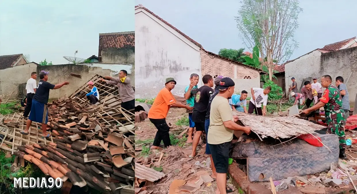 Tengah Malam, Rumah Tua Milik Buruh Serabutan di Sidoharjo Pringsewu ini Roboh, tak Ada Barang Selamat