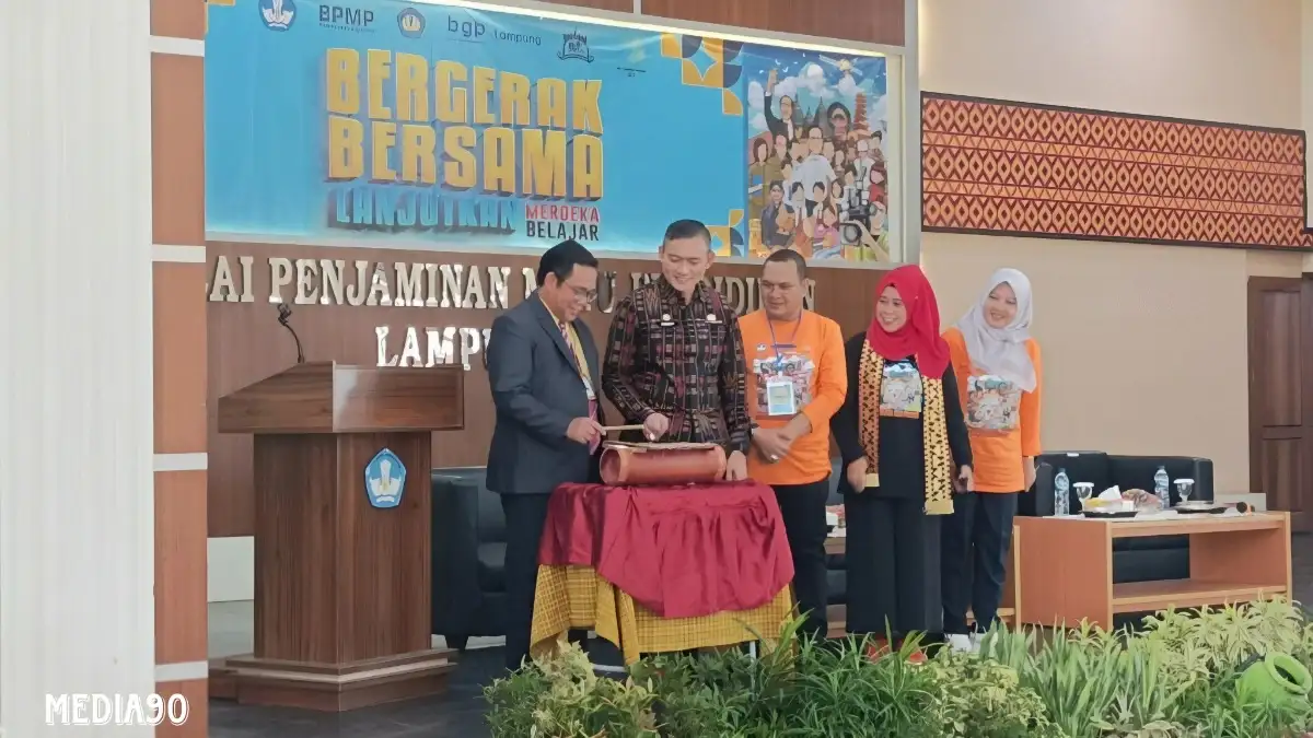 Unila Turut Berpartisipasi Pameran Bulan Merdeka Belajar 2024 di Kantor BPMP Lampung