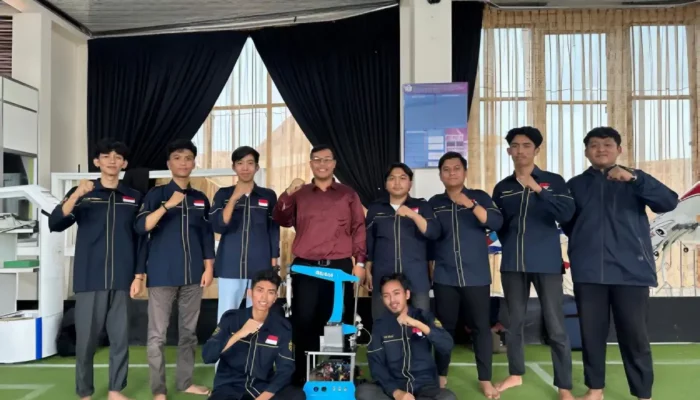 Kejayaan Universitas Teknokrat Indonesia di Pentas Kompetisi Robot Tematik Mahasiswa Indonesia