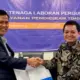Dekan FSIP Universitas Teknokrat Indonesia Dr. Heri Kuswoyo Terima SK Lektor Kepala dari LLDikti Wilayah II