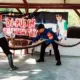 Masuk Kandang Ternak Warga Kalianda Lampung Selatan, Damkarmat Tangkap Ular Sanca 3 Meter