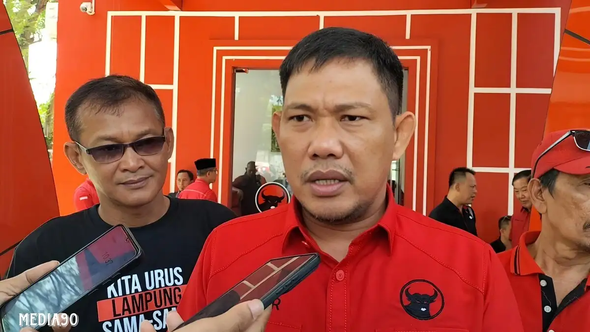 Pasangan Novriwan - Nadirsyah Terima Surat Tugas PDIP di Pilkada Tubaba 2024, Nadirsyah Sudah Penuhi Ambang Batas