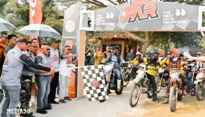 Rider Motor dari Berbagai Daerah Ramaikan Bhayangkara Lamsel Adventure Reborn di Pantai Muara Indah, Sidomulyo