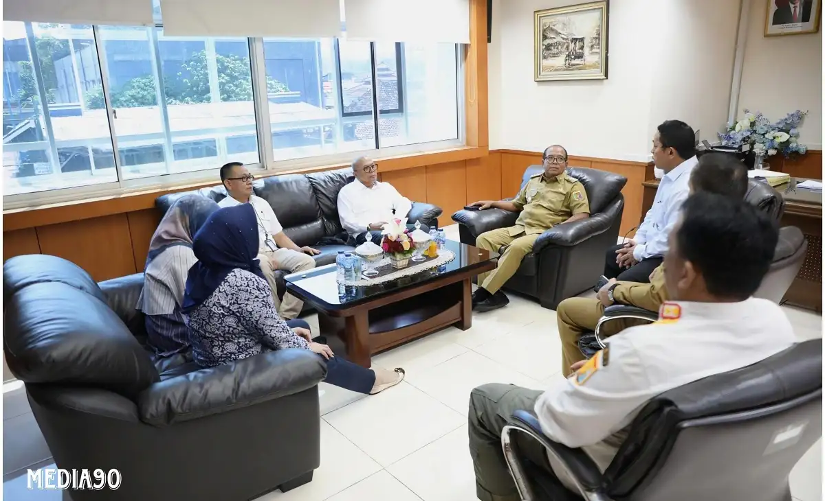 Pj. Gubernur Lampung Kunjungi Bank Lampung dan OJK untuk Tingkatkan Sinergitas