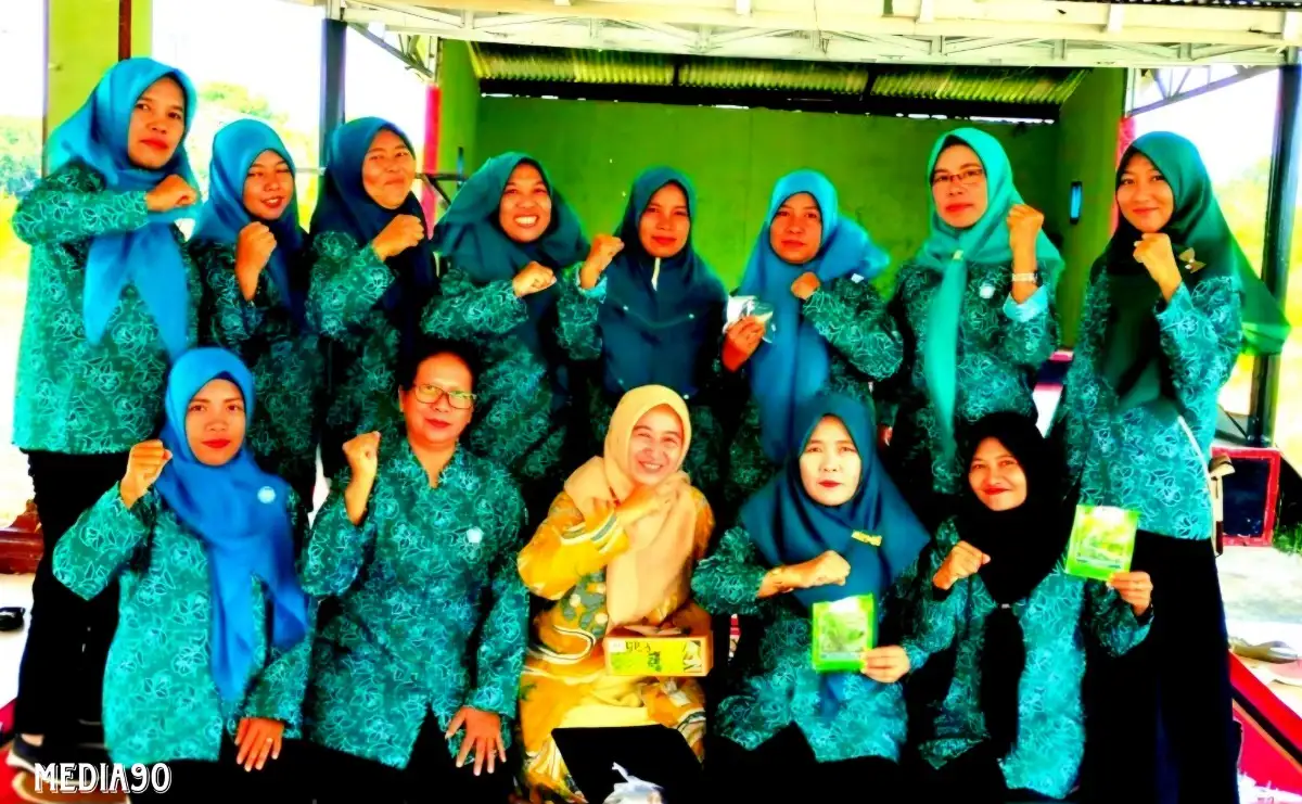Warga Bumi Dipasena Utama Tulang Bawang Dapat Pelatihan Budidaya Kelapa Genjah