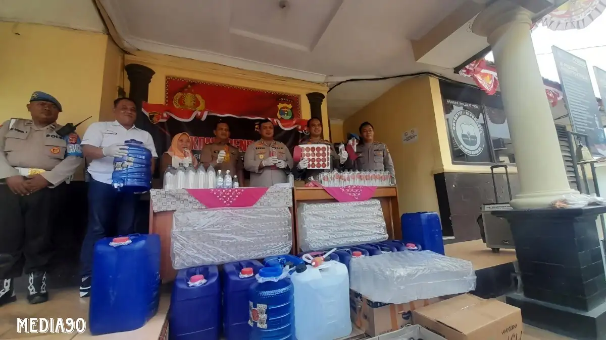 Berawal Pelajar di Bandar Lampung Mabuk Pesta Miras, Polsek Tanjungkarang Barat Gerebek Lokasi Produksi Arak Bali Ilegal