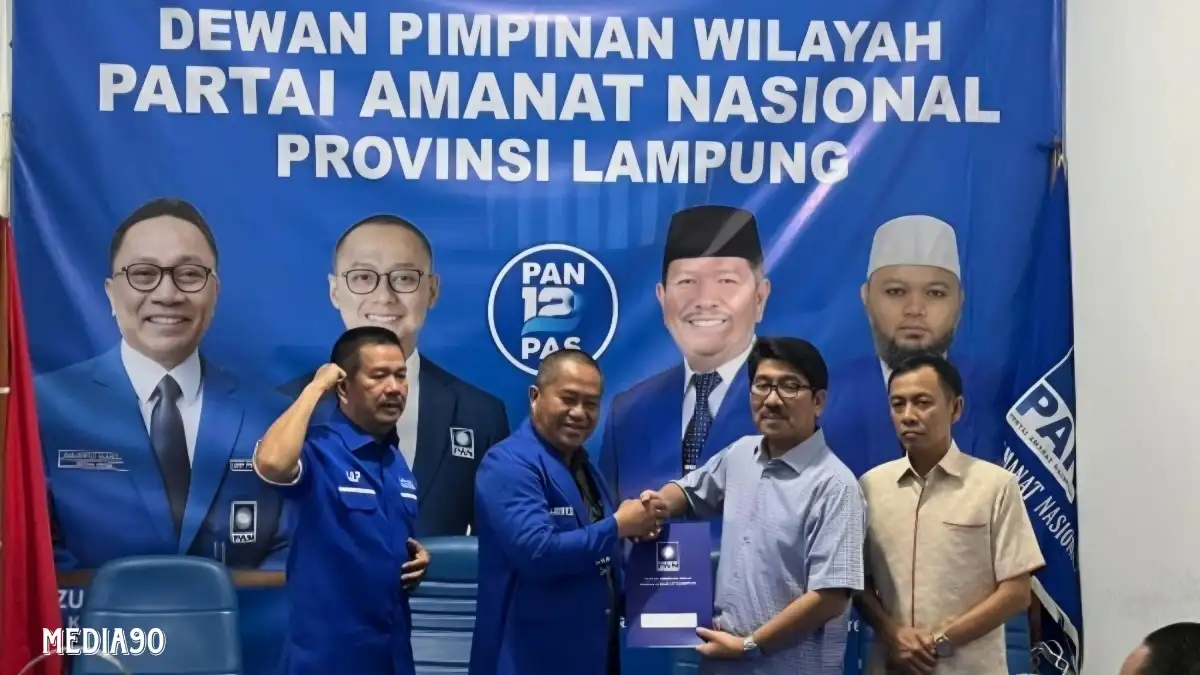 Beri Surat Rekomendasi, PAN Resmi Usung Pasangan Hamartoni dan Romli di Pilkada Lampung Utara 2024