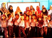 Puluhan Siswa SDN 1 dan TK Dharma Wanita Bumi Dipasena Abadi Terima Vaksin Polio Dosis Kedua di Bulan Imunisasi