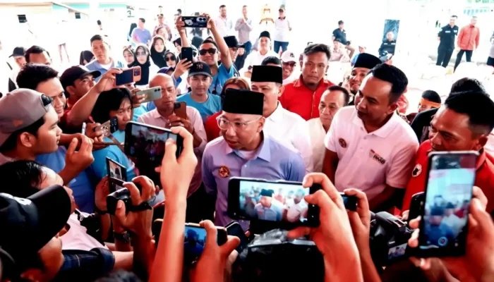 Rahmat Mirzani Djausal Dampingi Winarti dan Reynata Daftar Cagub ke KPU Tulang Bawang