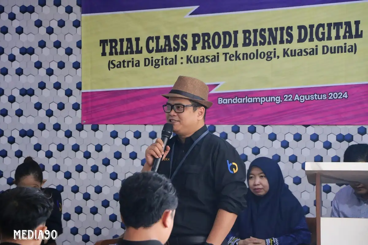 Calon Mahasiswa Baru IIB Darmajaya Antusias Ikuti Trial Class Prodi Bisnis Digital