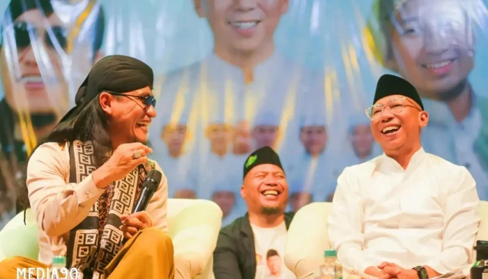 Puluhan Ribu Jamaah Hadiri Pringsewu Bersholawat, PCNU Apresiasi Rahmat Mirzani Djausal dan Gus Miftah