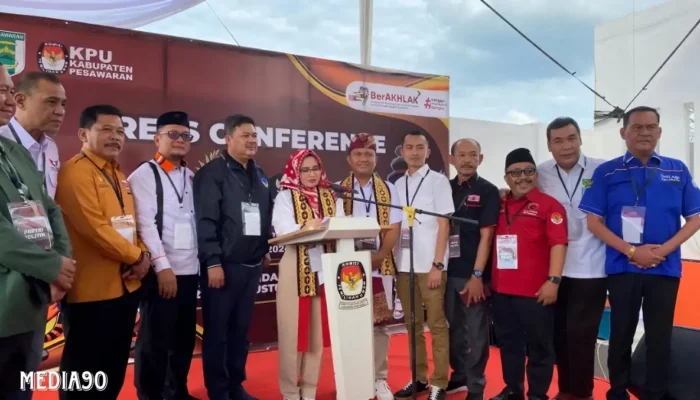 Didukung oleh 11 Partai, Istri Bupati Pesawaran Dendi dan Antonius Mendaftar sebagai Calon Bupati dan Wakil Bupati Pesawaran ke KPU