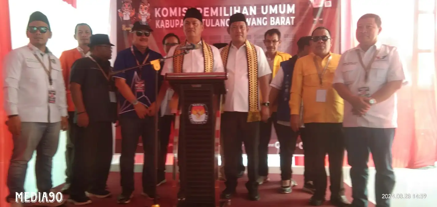 Diusung 11 Partai Politik, Pasangan Novriwan – Nadirsyah Resmi Daftar Calon Bupati dan Wakil Bupati Tubaba ke KPU
