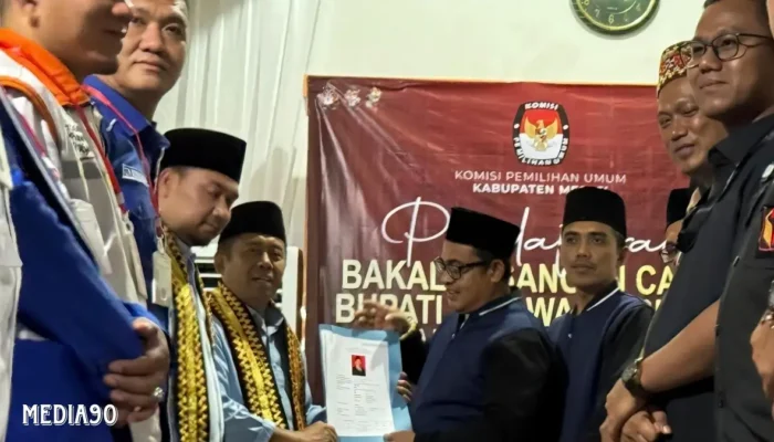 Malam Jelang Penutupan, Suprapto-Fuad Daftar Sebagai Calon Bupati dan Wakil Bupati Mesuji di KPU Didukung Lima Partai
