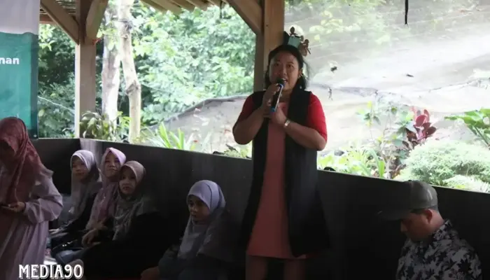 Dosen Polinela Adakan Edukasi Budidaya Pala Sesuai Kondisi Iklim di Desa Wiyono