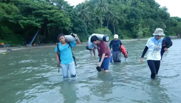Dosen Polinela Adakan Program Pengabdian Masyarakat untuk Pantau Fish Apartment di Perairan Limau
