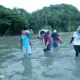 Dosen Polinela Gelar Pengabdian Masyarakat Monitor Fish Apartment di Perairan Limau