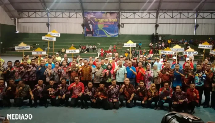 Eva Dwiana Resmi Membuka Turnamen Tennis Walikota Cup VI 2024