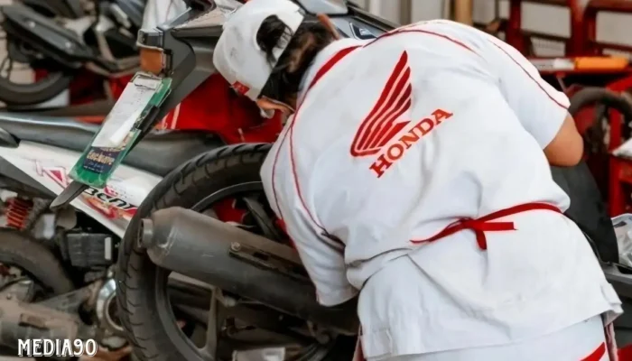 Rayakan HUT RI ke-79: Astra Motor Natar Tawarkan Diskon Servis Motor Matic dan Ganti Oli SPX Cuma Rp15 Ribu!