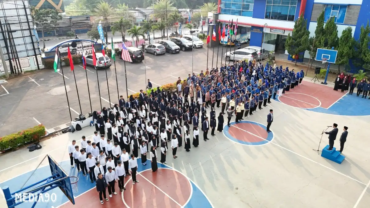 IIB Darmajaya Gelar Upacara HUT ke-79 RI, Rektor Ajak Civitas Academica Wujudkan Nusantara Baru Indonesia Maju