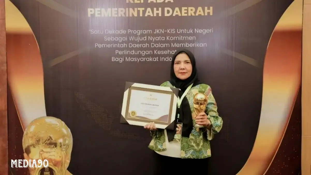Kepesertaan JKN Capai 97,41 Persen, Pemkot Bandar Lampung Raih Penghargaan UHC Award 2024