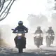 Kesulitan Saat Berkendara di Jalur Berpasir, ini Tips dari Astra Motor Cara Berkendara di Jalur Pasir
