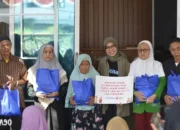 LKS Apik Mandiri Salurkan Ratusan Paket Nutrisi untuk Lansia di Bandar Lampung Melalui Program Jaga Bersama