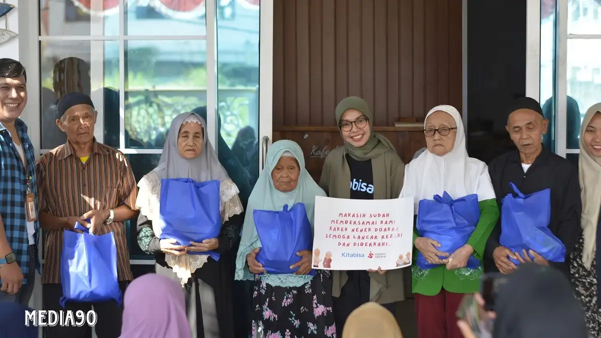 Lewat Program Jaga Bersama, LKS Apik Mandiri Bagikan Ratusan Paket Nutrisi ke Lansia di Bandar Lampung