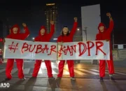 Mahasiswa Lampung Gelar Aksi di Tugu Adipura, Tuntut Pembubaran DPR RI Terkait Polemik Putusan MK Soal Pilkada