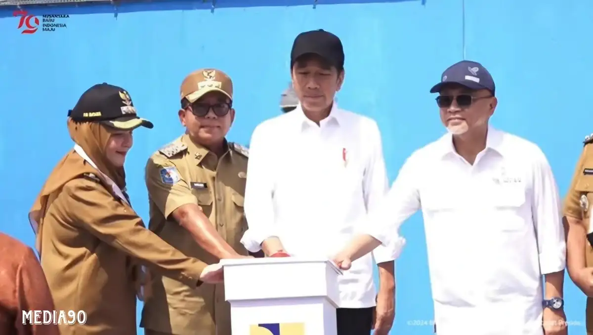 Mampu Layani 60 Ribu Rumah Tangga, Presiden Jokowi Sebut Kualitas Air SPAM Bandar Lampung Lebih Bersih dari Air Kemasan