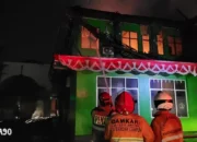 Kantor Kemenag Bandar Lampung Ludes Terbakar pada Minggu Dinihari, Diduga Akibat Korsleting Listrik