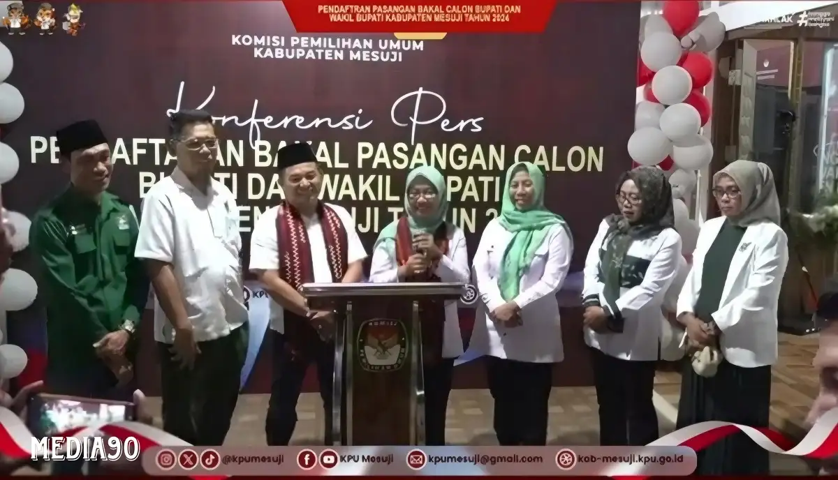 Pasangan Edi - Tri Isyani Daftar Detik Akhir ke KPU, Pilkada Mesuji 2024 Diikuti Empat Paslon Bupati dan Wakil Bupati