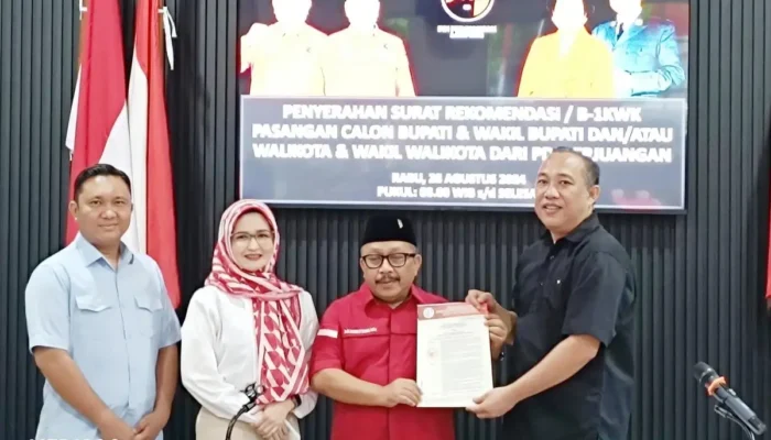 PDIP Serahkan Formulir B1KWK kepada Nanda-Antonius untuk Amankan Kemenangan di Pilkada Pesawaran