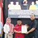 Pertahankan Kemenangan, PDIP Berikan Formulir B1KWK ke Pasangan Nanda-Antonius di Pilkada Pesawaran