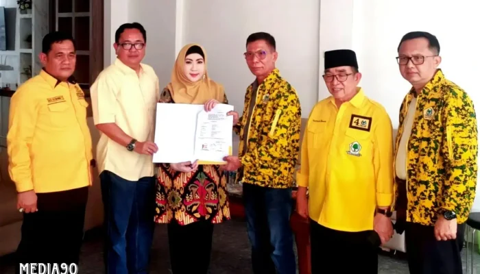 Nasdem Tinggalkan, Dewi Handajani-Ammar Sirajuddin Raih Form B1KWK Golkar untuk Pilkada Tanggamus