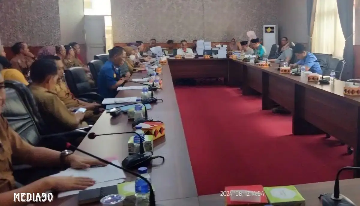 Rapat KUA PPAS APBD Perubahan 2024, Banggar DPRD Lampung Selatan dan TAPD Persoalkan P3K, BPJS, Hingga Dana Hibah