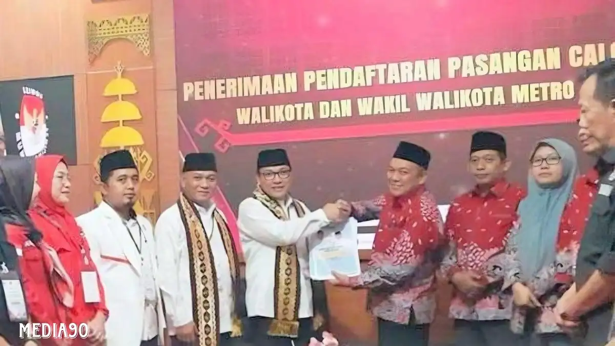Resmi Daftar Wali Kota dan Wakil Wali Kota Metro ke KPU, Pasangan Petahana Wahdi - Qomaru Diusung Koalisi Gemuk
