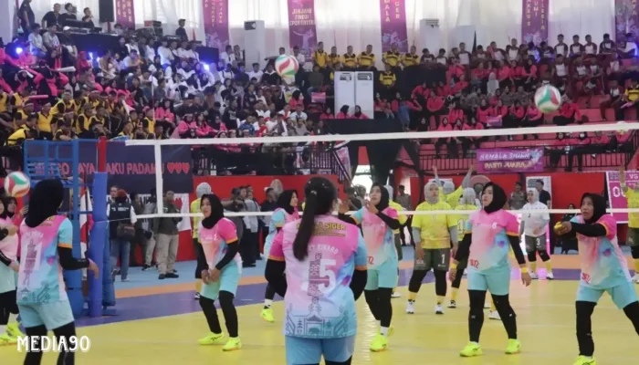 Turnamen Voli Bhayangkari Cup 2024 Resmi Dimulai di GOR Way Handak Kalianda, Dihadiri Empat Polda dan Brimob Polri