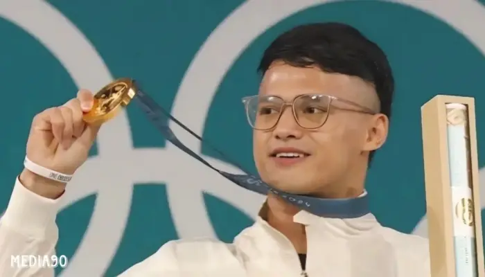 Rizki Juniansyah Tambah Koleksi Emas Indonesia di Olimpiade Paris 2024 dari Angkat Besi