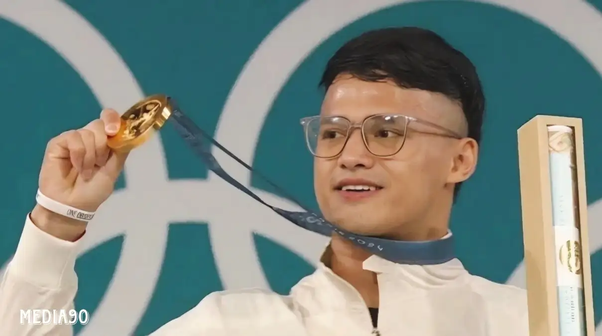 Rizki Juniansyah Rebut Emas Kedua Indonesia dari Cabang Angkat Besi Olimpiade Paris 2024