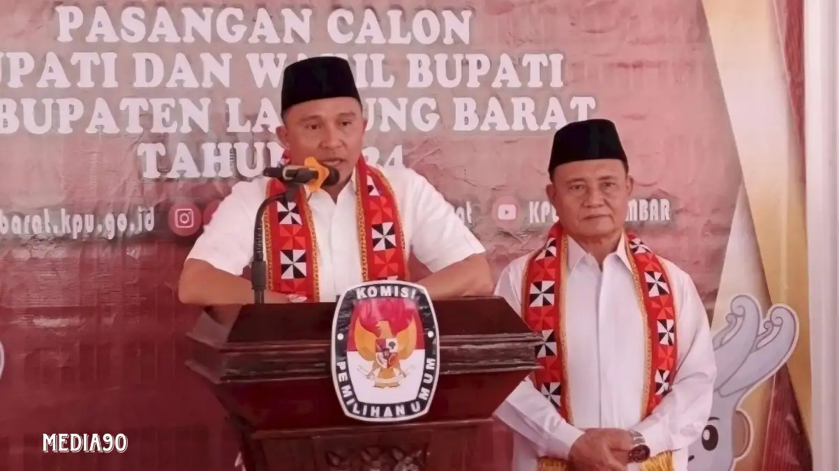 Turut Lawan Kotak Kosong, Pasangan Parosil – Mad Hasnurin Resmi Daftar Calon Bupati dan Wakil Bupati Lampung Barat