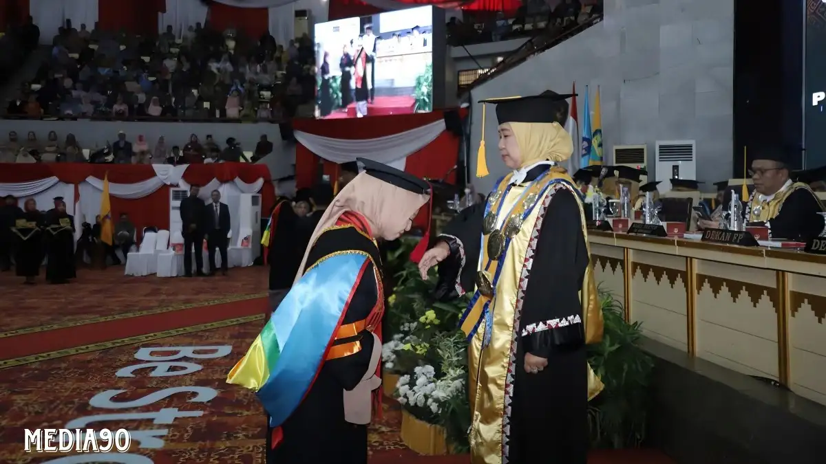 Unila Wisuda 823 Mahasiswa, ini Pesan Rektor dan IKA Unila ke Para Lulusan