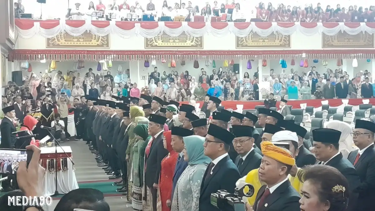 Ahmad Giri Akbar Jadi Ketua Sementara, 85 Anggota DPRD Lampung Hasil Pemilu 2024 Resmi Dilantik, ini Daftarnya