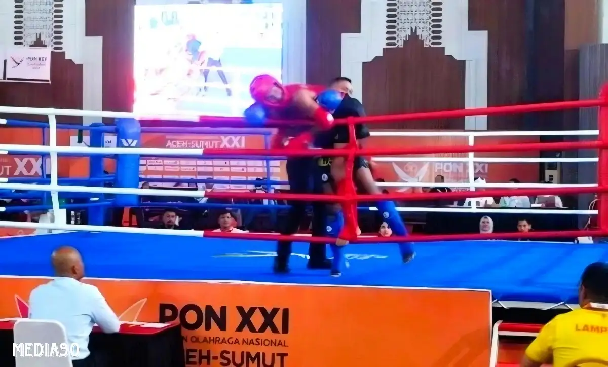 Atlet Muaythai Lampung Peraih Emas PON XX Papua, Dilarikan ke Rumah Sakit Kena KO di PON XXI Aceh-Sumut
