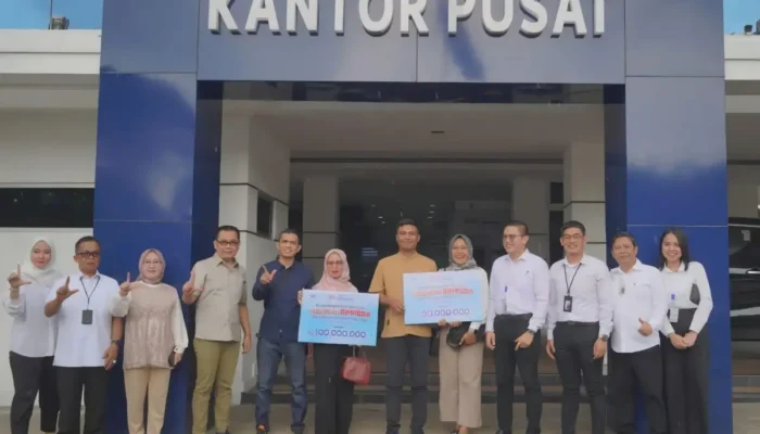Bank Lampung Serahkan Hadiah untuk Pemenang Undian Simpeda Nasional Periode I Tahun XXXV-2024