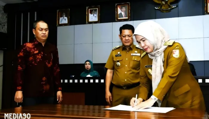 Bayana Resmi Menjabat Plh. Sekda Kabupaten Tulang Bawang Barat Menggantikan Novriwan Jaya yang Maju Pilkada