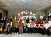 Pakar Universitas Malahayati Perkenalkan Teh Celup Bayam Merah di Desa Serdang: Solusi Inovatif Cegah Anemia
